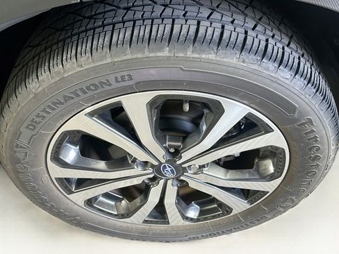 Used 2019 Subaru Forester Limited w/ Popular Package #3 AWD/4WD image 11
