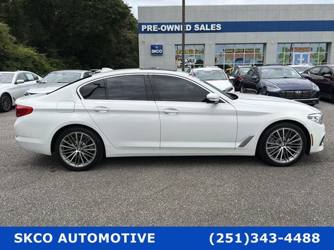 Used 2020 BMW 530i w/ Premium Package RWD image 6