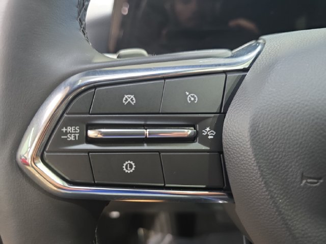 Used 2026 Chevrolet Equinox LT AWD/4WD image 18