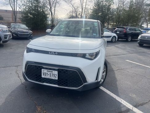 Used 2024 Kia Soul LX w/ Option Group 015 image 1