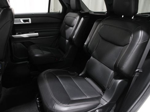 Certified 2022 Ford Explorer Limited w/ Equipment Group 301A image 20