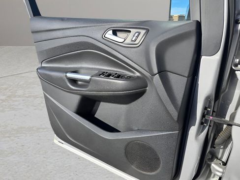 Used 2014 Ford Escape SE w/ Equipment Group 201A image 17