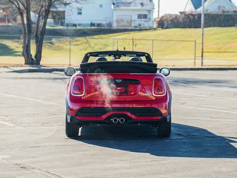 Certified 2022 MINI Cooper S image 10