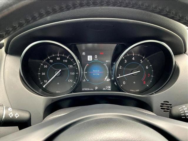 Used 2019 Jaguar F-PACE AWD/4WD image 17