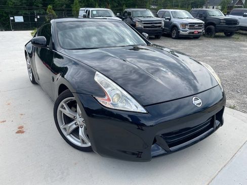 Used 2010 Nissan 370Z Coupe w/ Sport Pkg RWD image 1