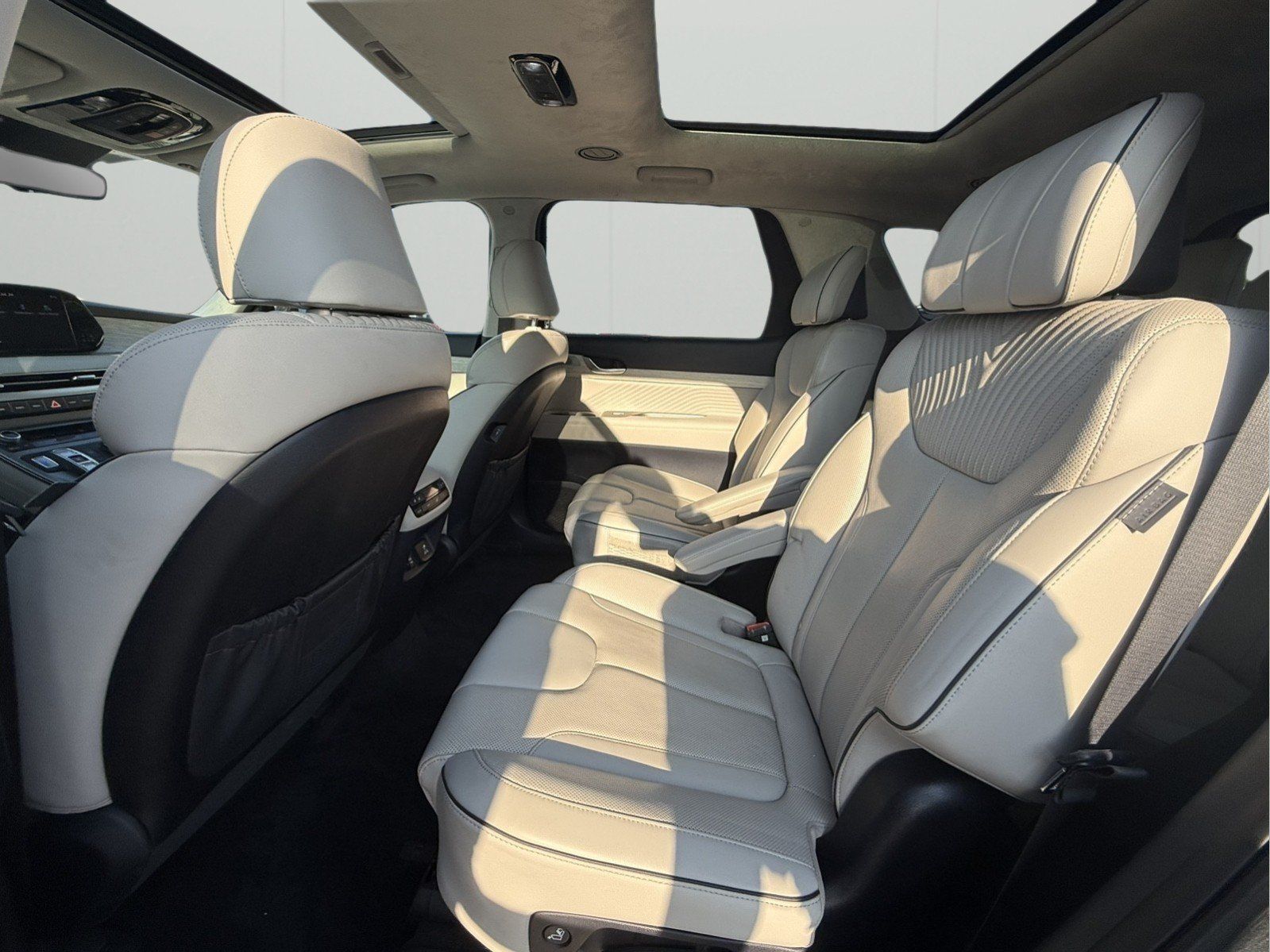 Used 2023 Hyundai Palisade Calligraphy AWD/4WD image 28