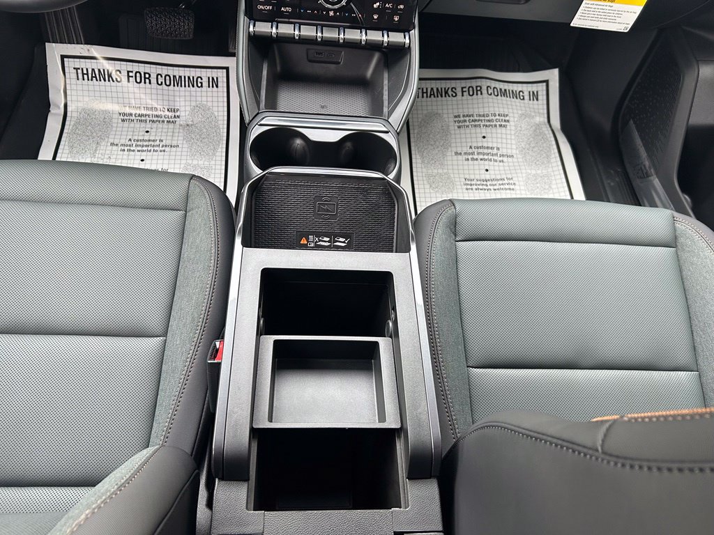 New 2027 GMC Terrain AT4 w/ LPO, Floor Liner Package AWD/4WD image 14