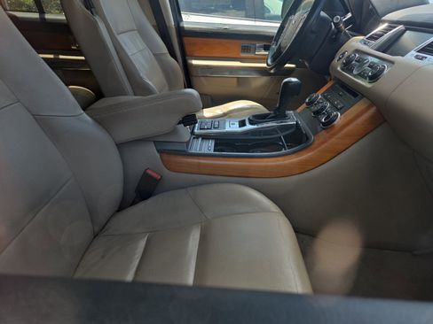 Used 2012 Land Rover Range Rover Sport HSE AWD/4WD image 7