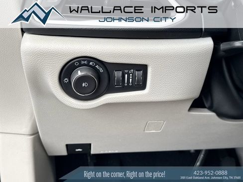 Used 2022 Chrysler Pacifica Touring-L FWD image 31