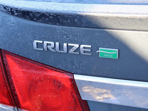 Used 2012 Chevrolet Cruze Eco image 8