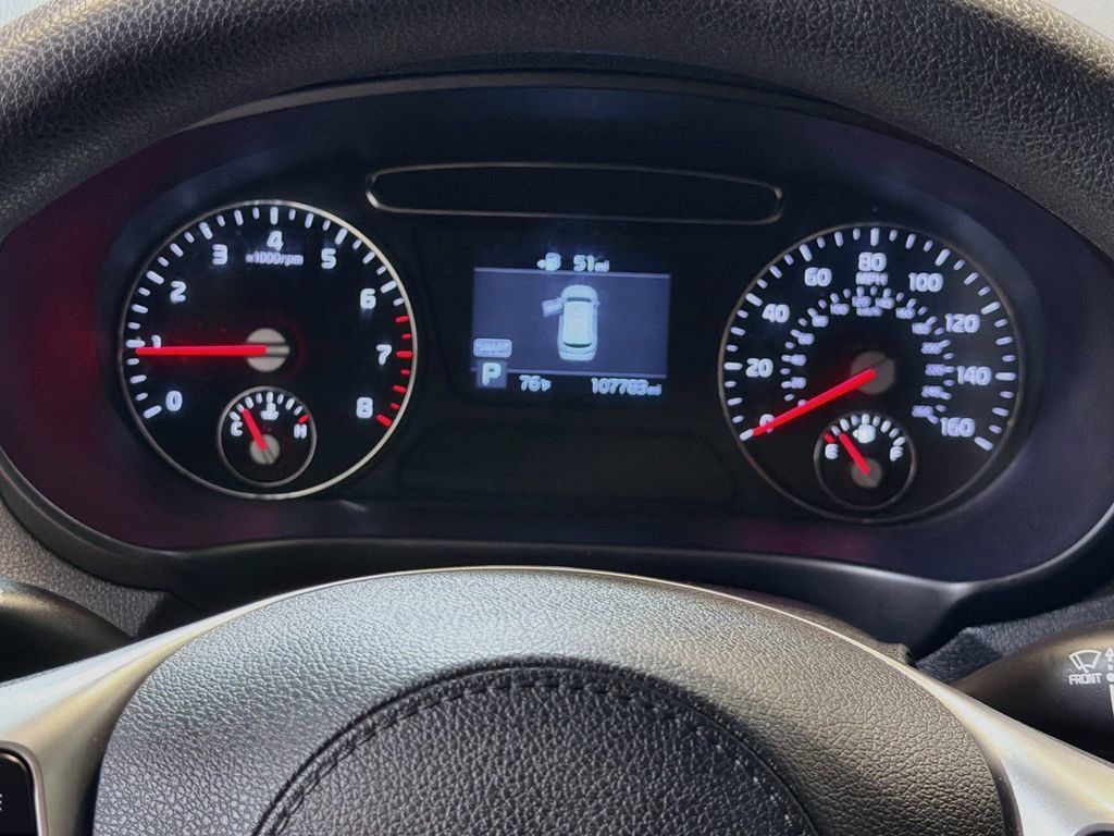 Used 2020 Kia Sorento AWD V6 image 9