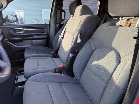 Used 2025 RAM 1500 Big Horn AWD/4WD image 17