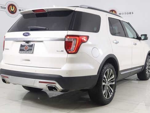 Used 2016 Ford Explorer Platinum image 3
