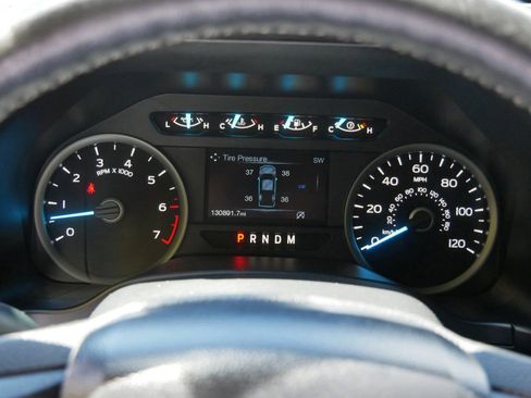 Used 2020 Ford F150 XLT w/ Equipment Group 302A Luxury AWD/4WD image 26
