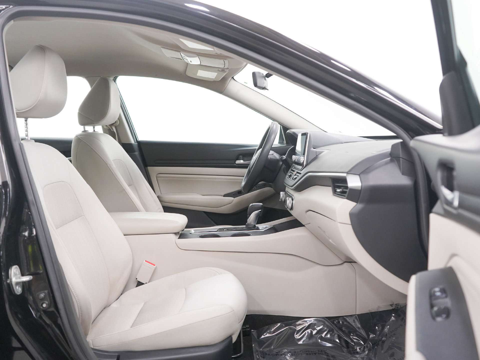 Used 2020 Nissan Altima 2.5 S FWD image 11