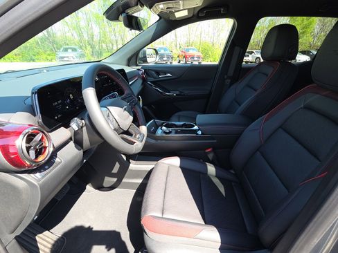 New 2026 Chevrolet Equinox RS w/ Convenience Package III FWD image 15