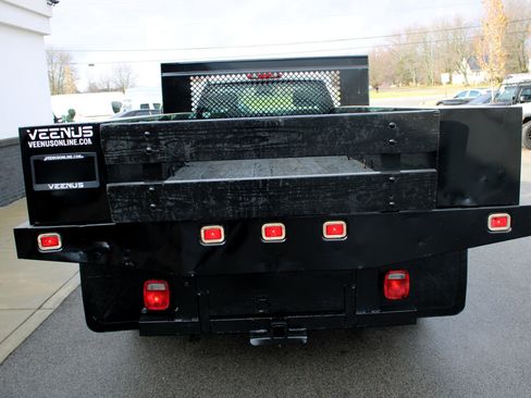 Used 2011 GMC Sierra 3500 W/T image 5