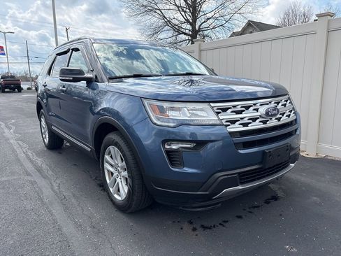 Used 2018 Ford Explorer XLT w/ Equipment Group 201A image 2