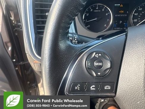 Used 2018 Mitsubishi Outlander AWD image 12