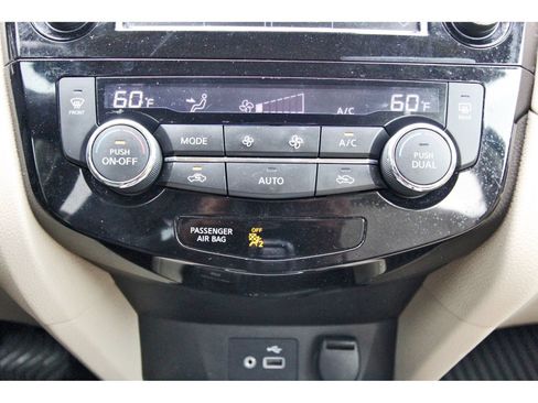 Used 2020 Nissan Rogue SL w/ Premium Package FWD image 26