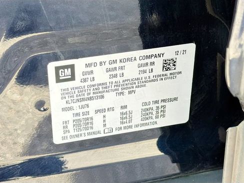 Used 2022 Chevrolet Trax LS w/ Tint and Cruise Package image 39