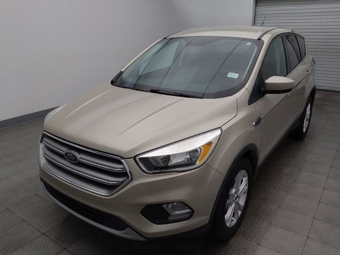 Used 2017 Ford Escape SE FWD image 15
