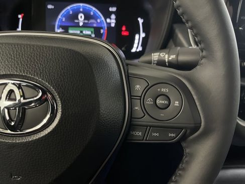 Used 2026 Toyota Corolla SE image 30