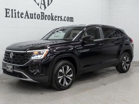 Used 2024 Volkswagen Atlas Cross Sport SE AWD/4WD image 36