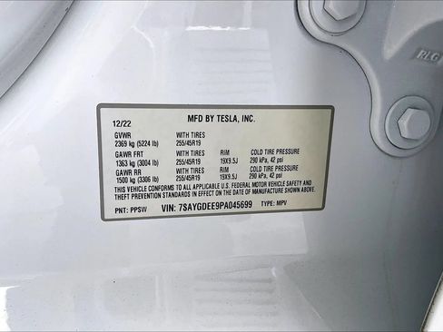 Used 2023 Tesla Model Y AWD image 16