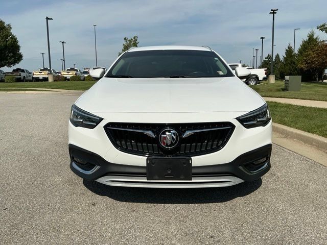 Used 2019 Buick Regal Essence w/ Driver Confidence Package I AWD/4WD image 8