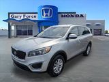 Used 2017 Kia Sorento LX image 4