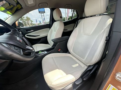 Used 2024 Buick Encore GX Preferred w/ Advanced Technology Package FWD image 19