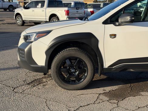 Used 2022 Subaru Outback Wilderness w/ Wilderness Package image 12