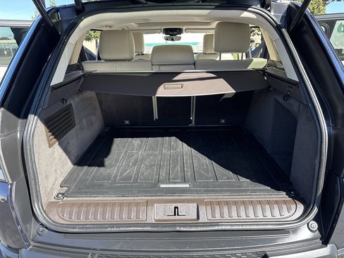 Used 2017 Land Rover Range Rover Sport HSE image 33