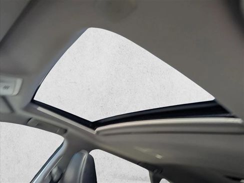 Used 2018 Lexus RX 350L Luxury image 16