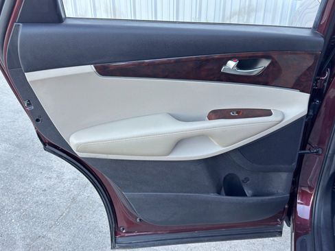 Used 2017 Kia Sorento LX image 36