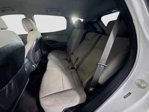 Used 2018 Hyundai Santa Fe Sport image 24