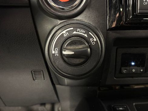 Used 2021 Nissan Titan PRO-4X w/ Pro-4x Convenience Package image 44