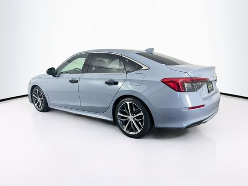 Used 2023 Honda Civic Touring image 5