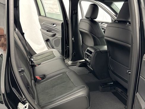 New 2025 Jeep Grand Cherokee Altitude AWD/4WD image 30