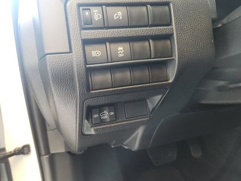 Used 2024 Toyota Tacoma SR AWD/4WD image 33