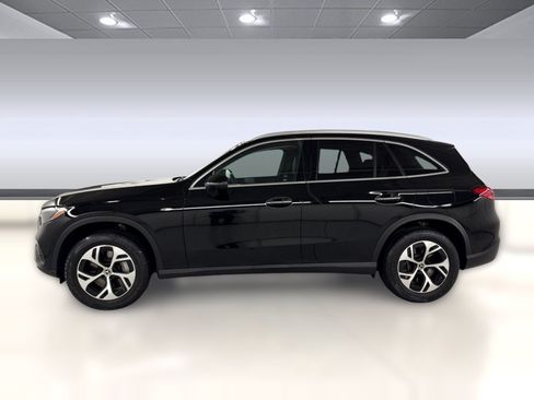 Certified 2025 Mercedes-Benz GLC 350e 4MATIC image 2