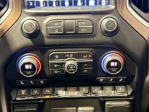 Used 2021 Chevrolet Silverado 2500 High Country w/ Z71 Off-Road Package image 15