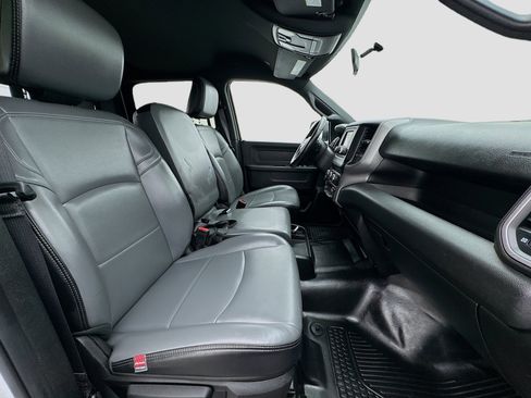 Used 2022 RAM 2500 Tradesman w/ Chrome Appearance Group image 18