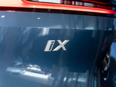 New 2026 BMW iX xDrive45 w/ Premium Package image 10