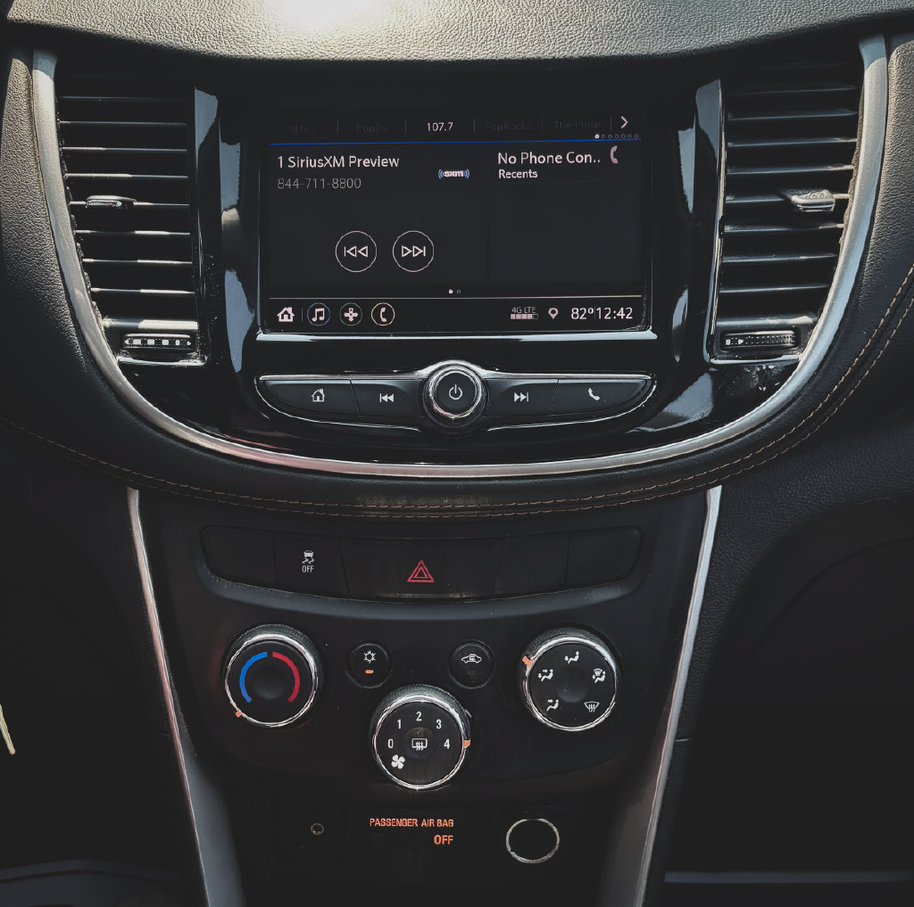 Used 2021 Chevrolet Trax LS AWD/4WD image 9