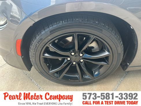 Used 2016 Dodge Charger R/T w/ Blacktop Package RWD image 8