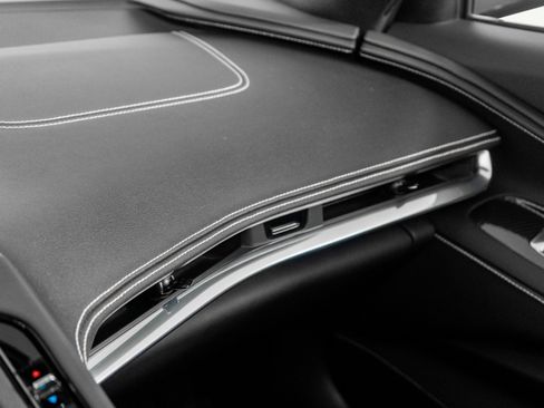 Used 2020 Chevrolet Corvette Stingray Preferred Cpe w/ 2LT image 39