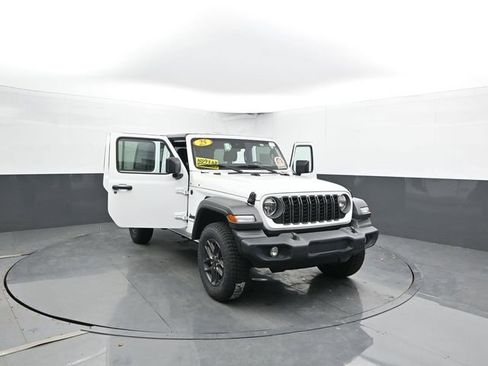 Used 2025 Jeep Wrangler Sport S image 49