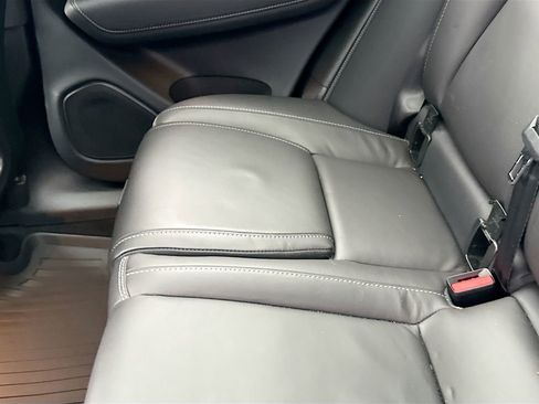 Used 2023 Volvo XC60 B5 Ultimate w/ Protection Package Premier image 29